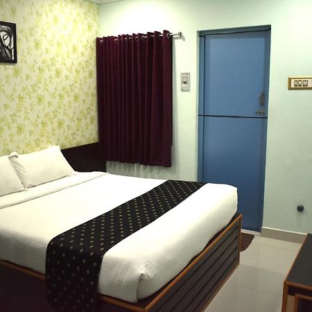 Hotel Apple Park Annexe à Tiruchirappalli Extérieur photo