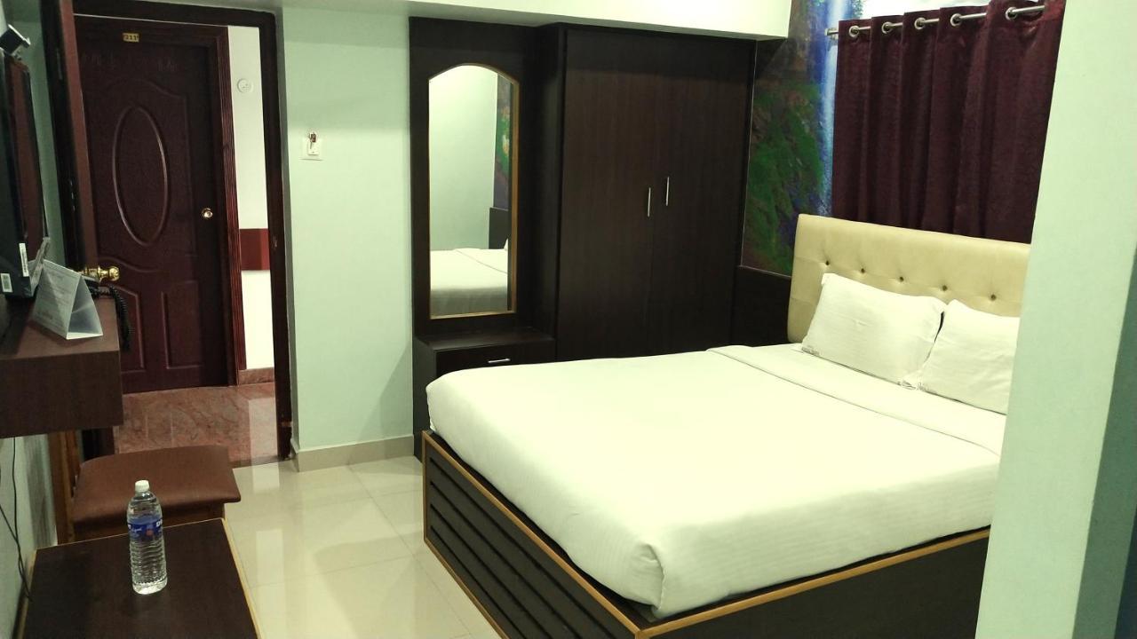 Hotel Apple Park Annexe à Tiruchirappalli Extérieur photo